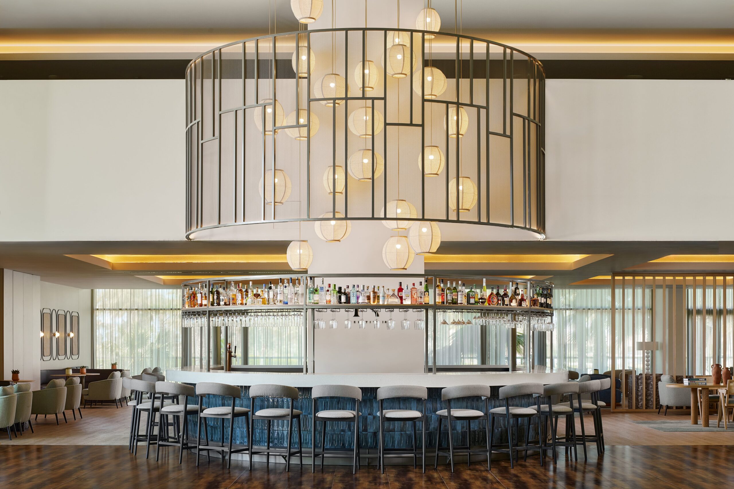 Aperitivo 18 bar, located in the lobby of the Algarve Marriott, serving savoury snacks 