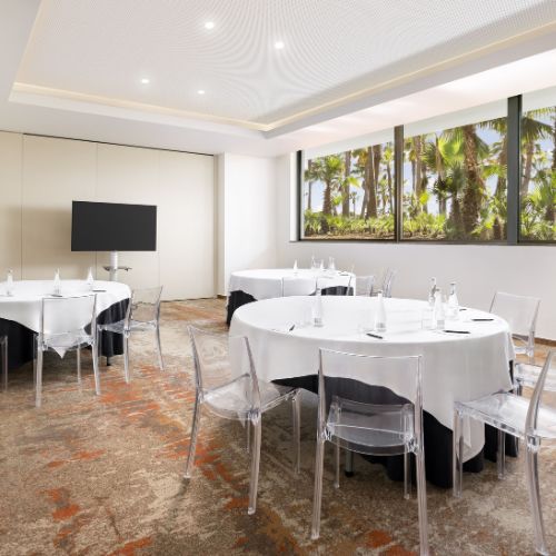 meeting room with windows and natural light at the Algarve Marriott